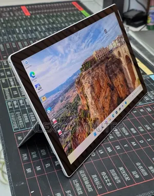 New Laptop Microsoft Surface Pro 7+ 16GB Intel Core i7 SSD 512GB