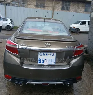 Toyota Yaris 2016