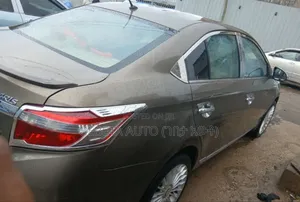 Toyota Yaris 2016