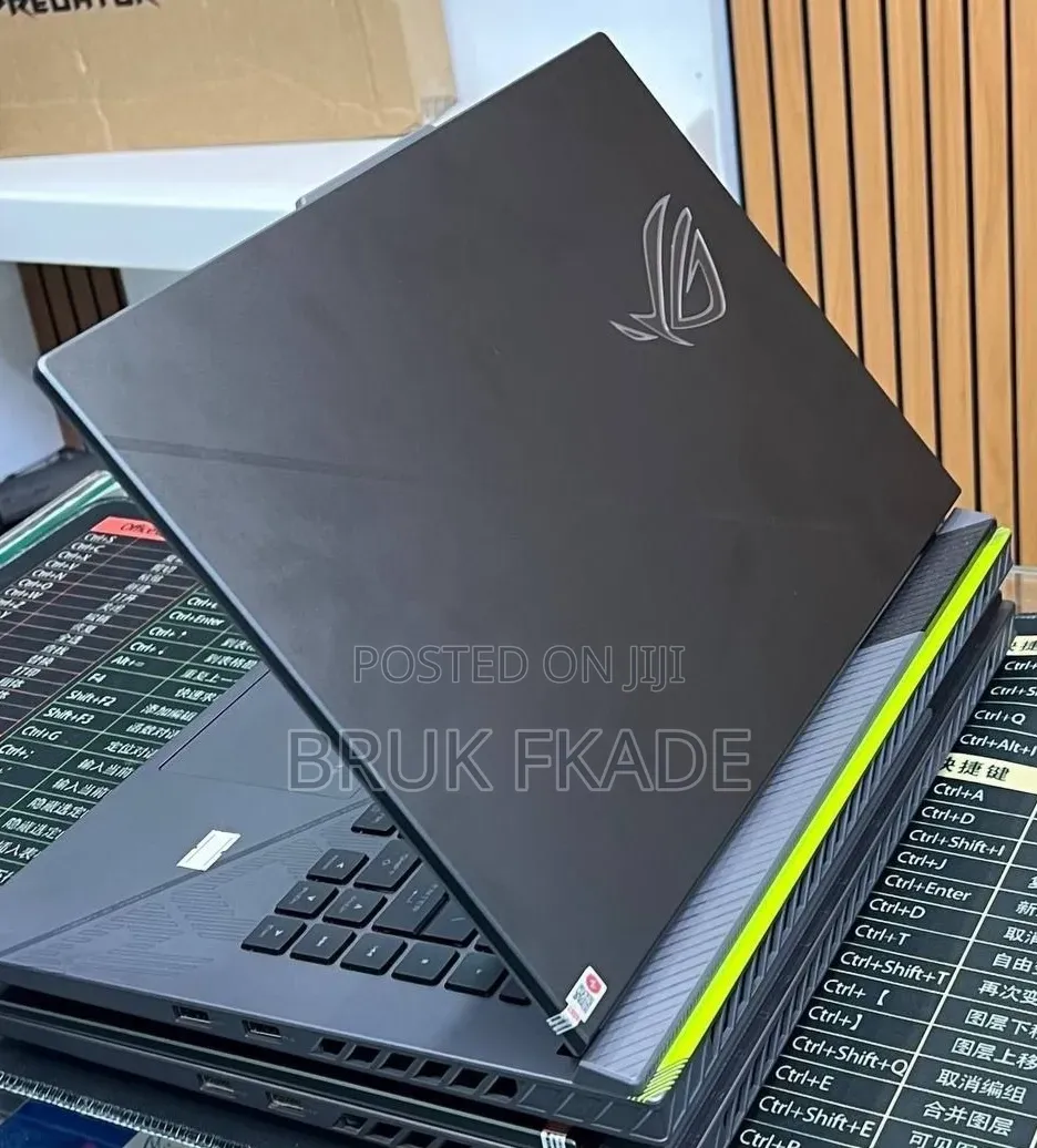 New Laptop Asus ROG Strix G16 G614 16GB Intel Core i9 SSD 1T