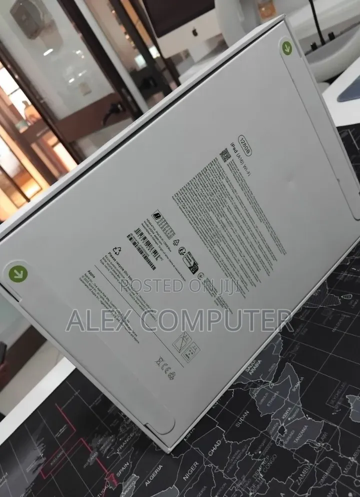 New Apple iPad (2025) 128 GB