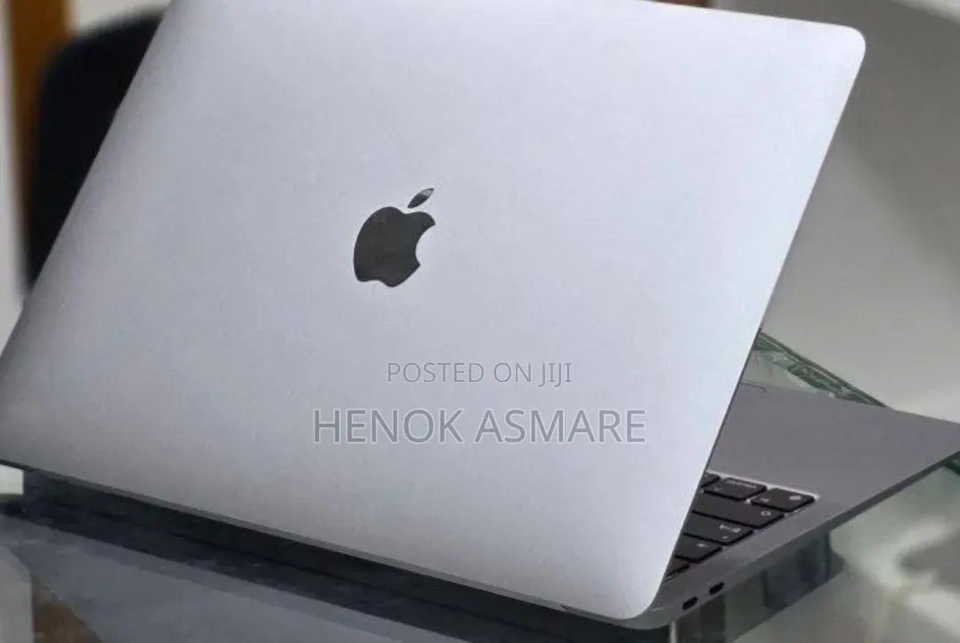 New Laptop Apple MacBook Air 2020 M1 8GB Apple M1 SSD 256GB