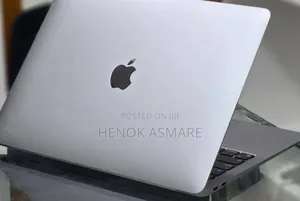 New Laptop Apple MacBook Air 2020 M1 8GB Apple M1 SSD 256GB
