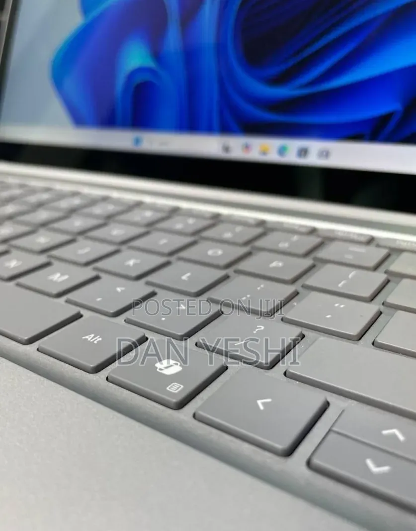 New Laptop Microsoft Surface 16GB Intel Core Ultra 7 SSD 512GB