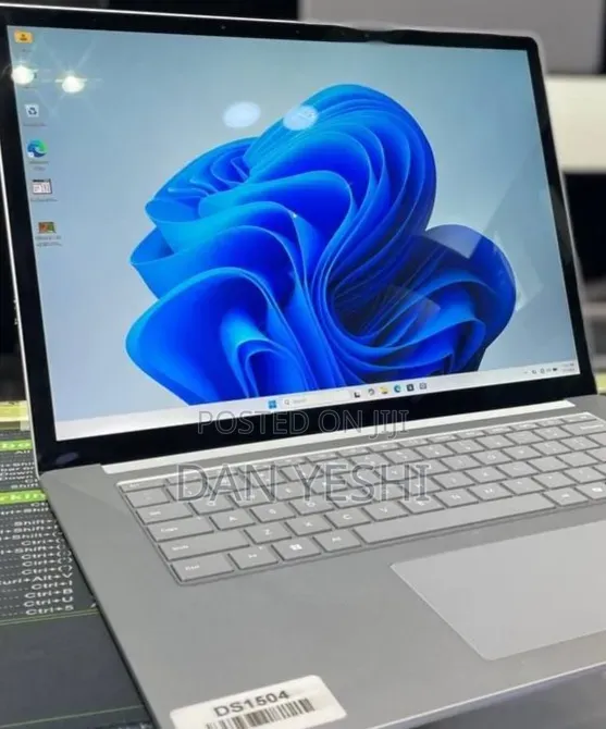 New Laptop Microsoft Surface 16GB Intel Core Ultra 7 SSD 512GB