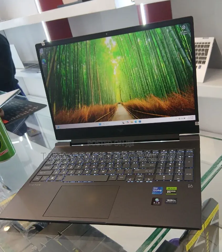 New Laptop HP Victus 15 16GB Intel Core i7 SSD 512GB
