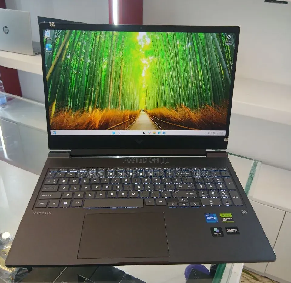 New Laptop HP Victus 15 16GB Intel Core i7 SSD 512GB