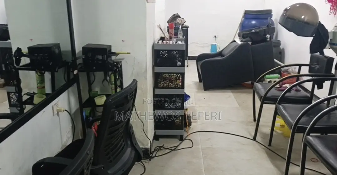 Complete Ladies Hairstyling Equipment for Sale