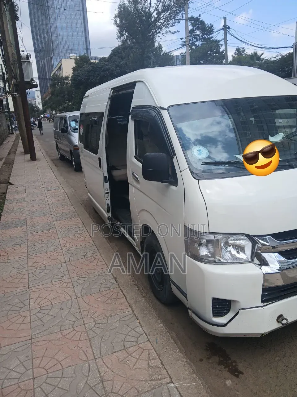 Toyota HiAce 2015 White