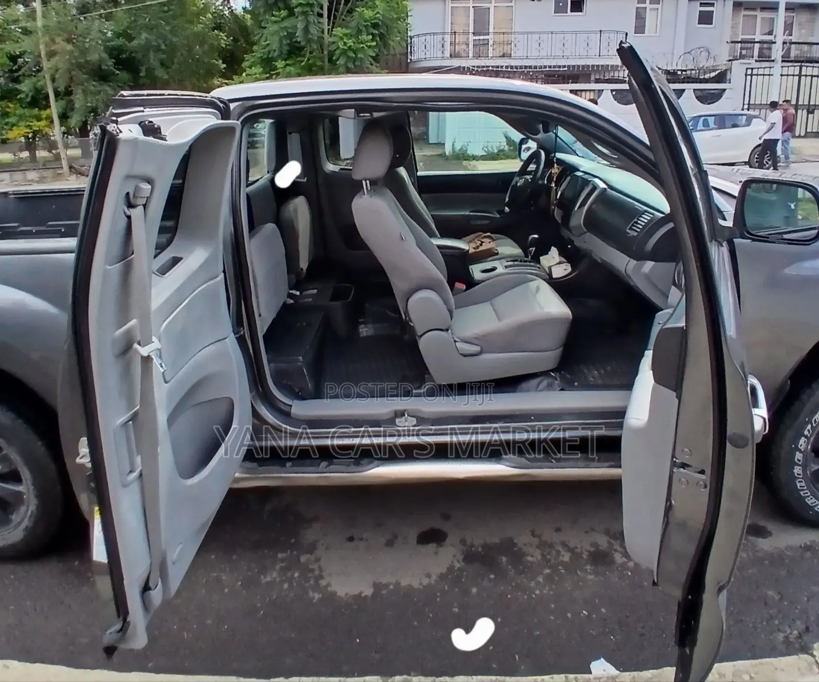 Toyota Tacoma 2012 Gray