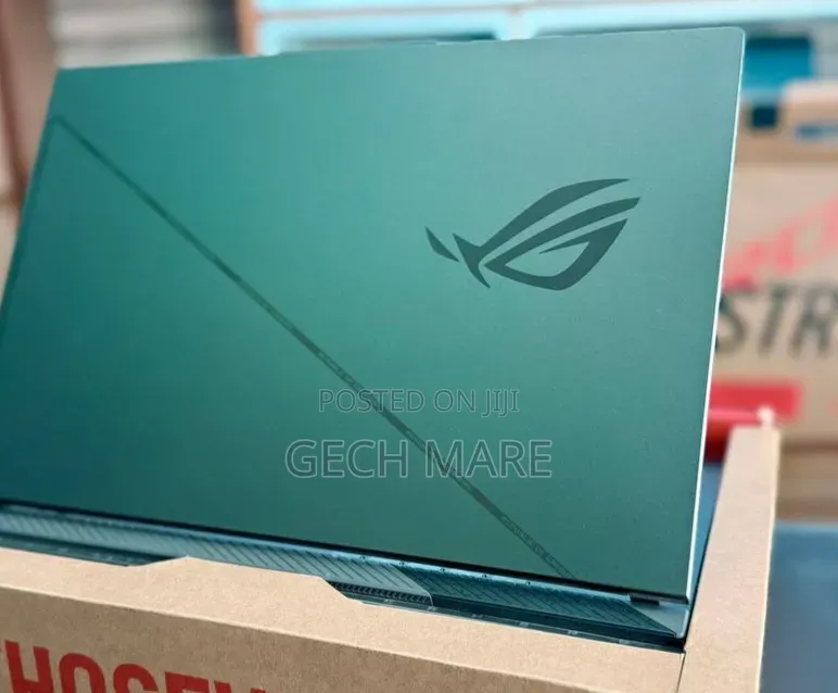 New Laptop Asus ROG Strix G15 16GB Intel Core i7 SSD 1T