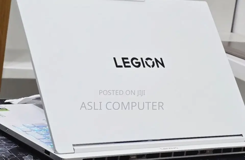 New Laptop Lenovo Legion 7 32GB Intel Core Ultra 7 SSD 1T