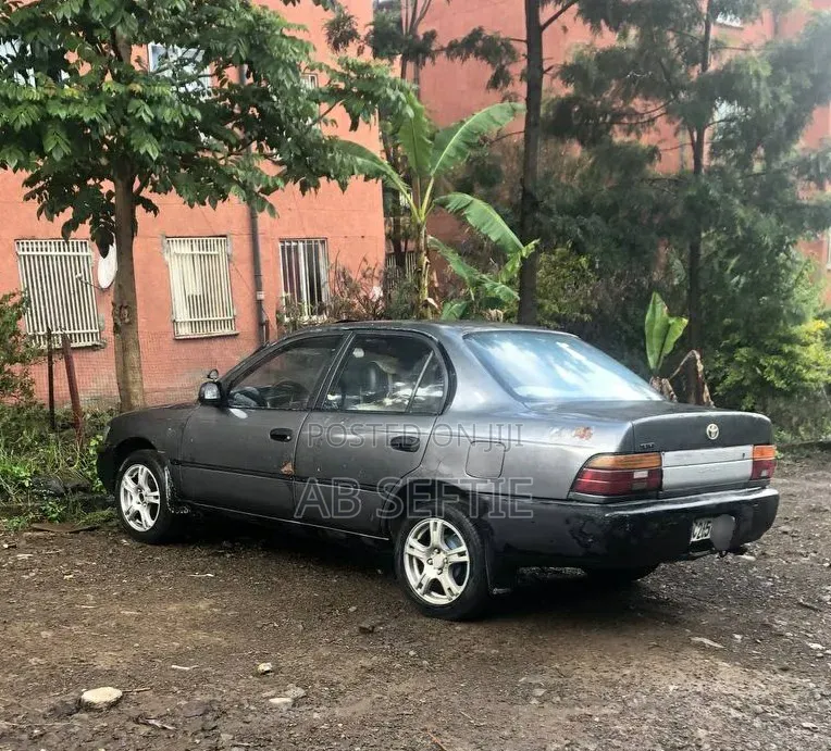 Toyota Corolla 1993 Silver