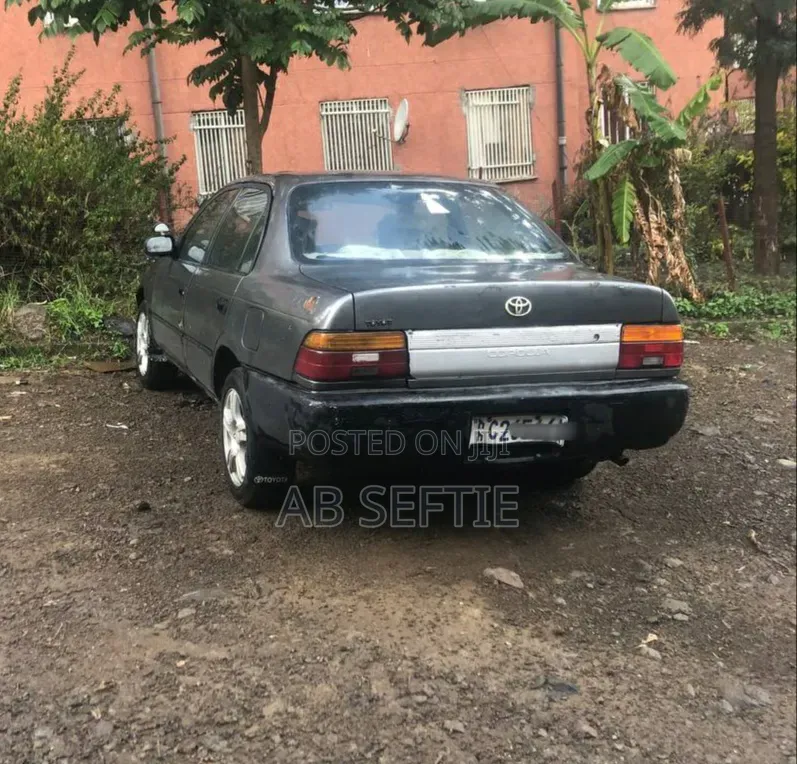 Toyota Corolla 1993 Silver