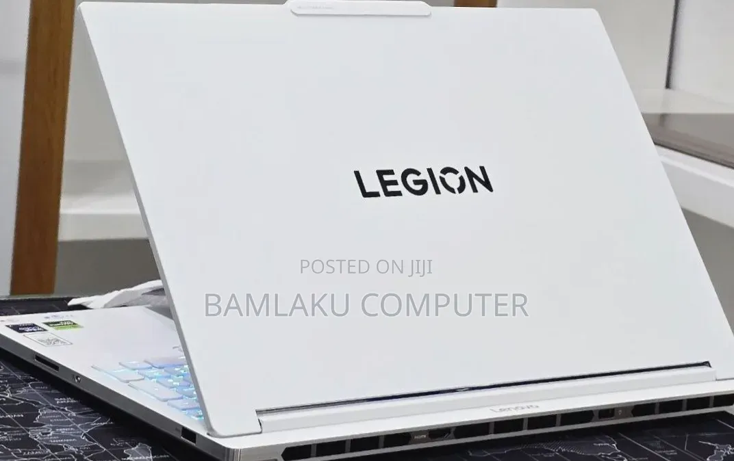 New Laptop Lenovo Legion 7 32GB Intel Core Ultra 7 SSD 1T