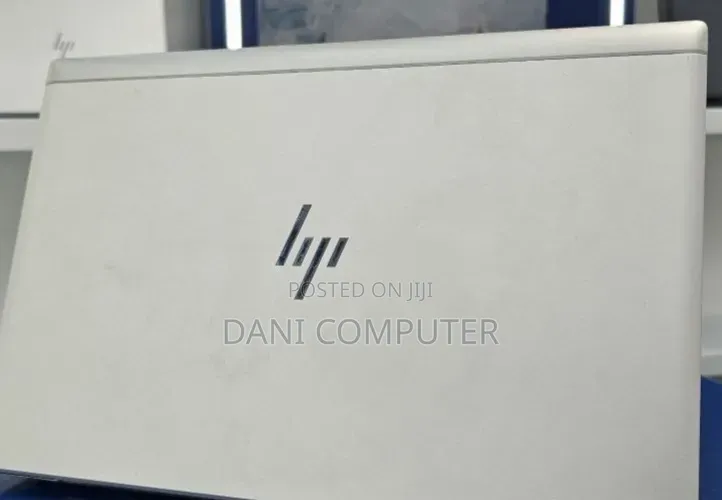 New Laptop HP EliteBook 830 G8 16GB Intel Core i7 SSD 512GB