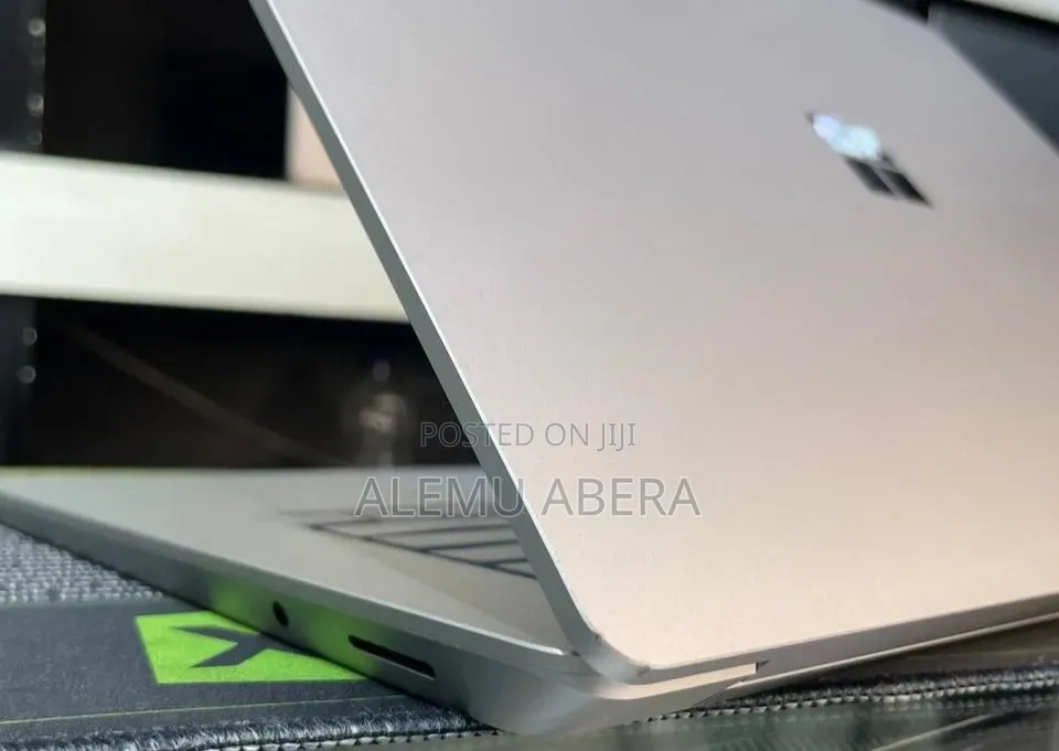 New Laptop Microsoft Surface 16GB Intel Core Ultra 7 SSD 512GB