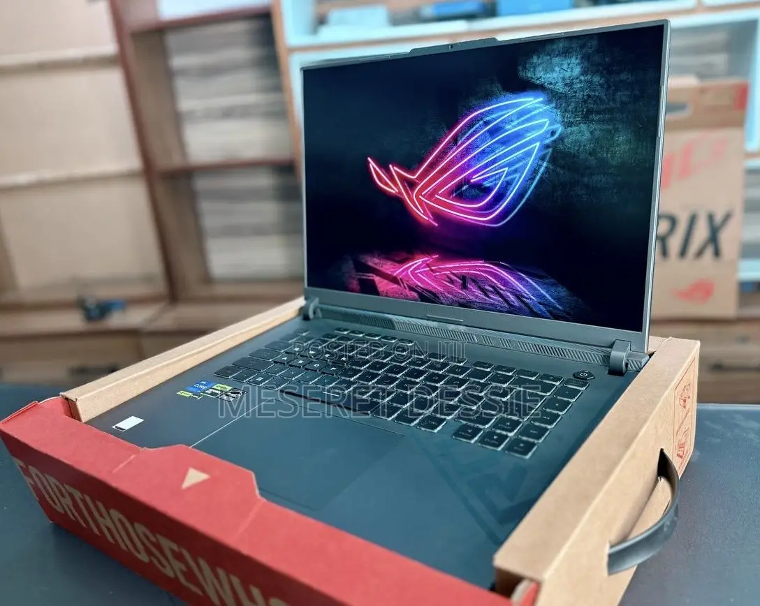 New Laptop Asus ROG Strix G16 16GB Intel Core i7 SSD 1T