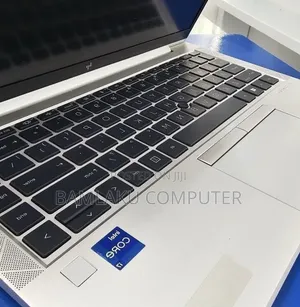 New Laptop HP EliteBook 840 G8 16GB Intel Core i7 SSD 512GB