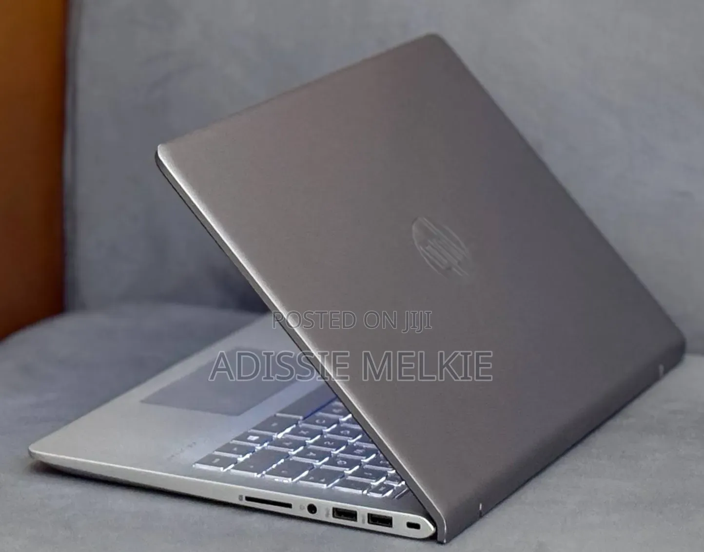 New Laptop HP Pavilion 15 8GB Intel Core i5 SSD 256GB