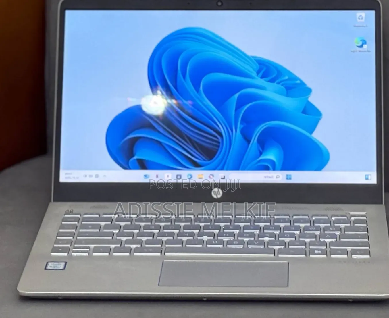 New Laptop HP Pavilion 15 8GB Intel Core i5 SSD 256GB