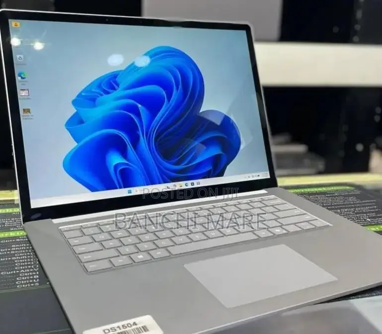 New Laptop Microsoft Surface 16GB Intel Core Ultra 7 SSD 512GB