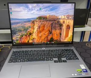 New Laptop Lenovo Legion 5 32GB Intel Core i5 SSD 1T