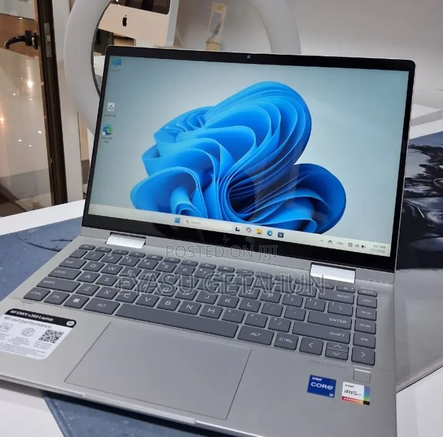New Laptop HP Envy x360 8GB Intel Core i5 SSD 512GB