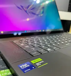 New Laptop Asus ROG Zephyrus G15 32GB Intel Core Ultra 9 SSD 1T