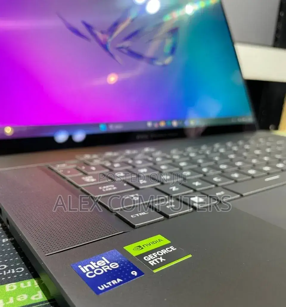 New Laptop Asus ROG Zephyrus G15 32GB Intel Core Ultra 9 SSD 1T