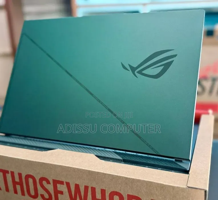 New Laptop Asus ROG Strix G16 G614 16GB Intel Core i7 SSD 1T