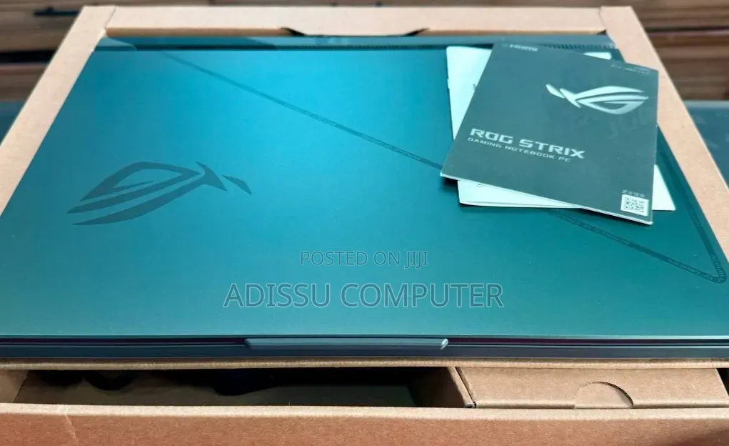 New Laptop Asus ROG Strix G16 G614 16GB Intel Core i7 SSD 1T