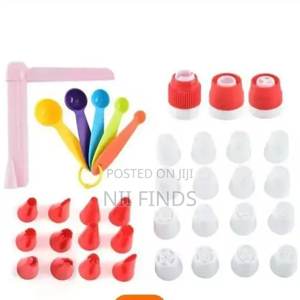 85 Piece Cake Decorating Set
