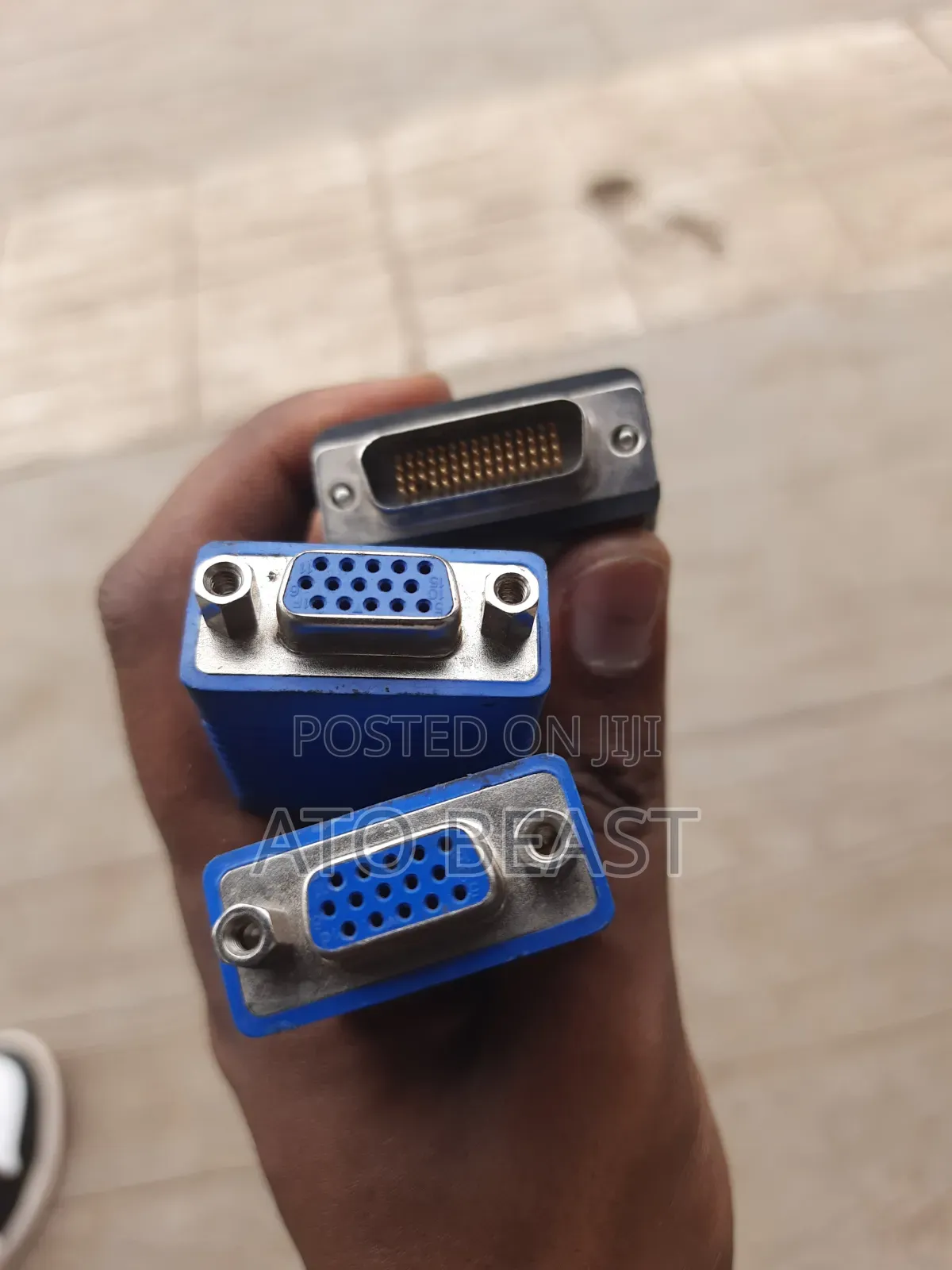 DMS-59 Pin Male to Dual VGA Female Splitter Adapter