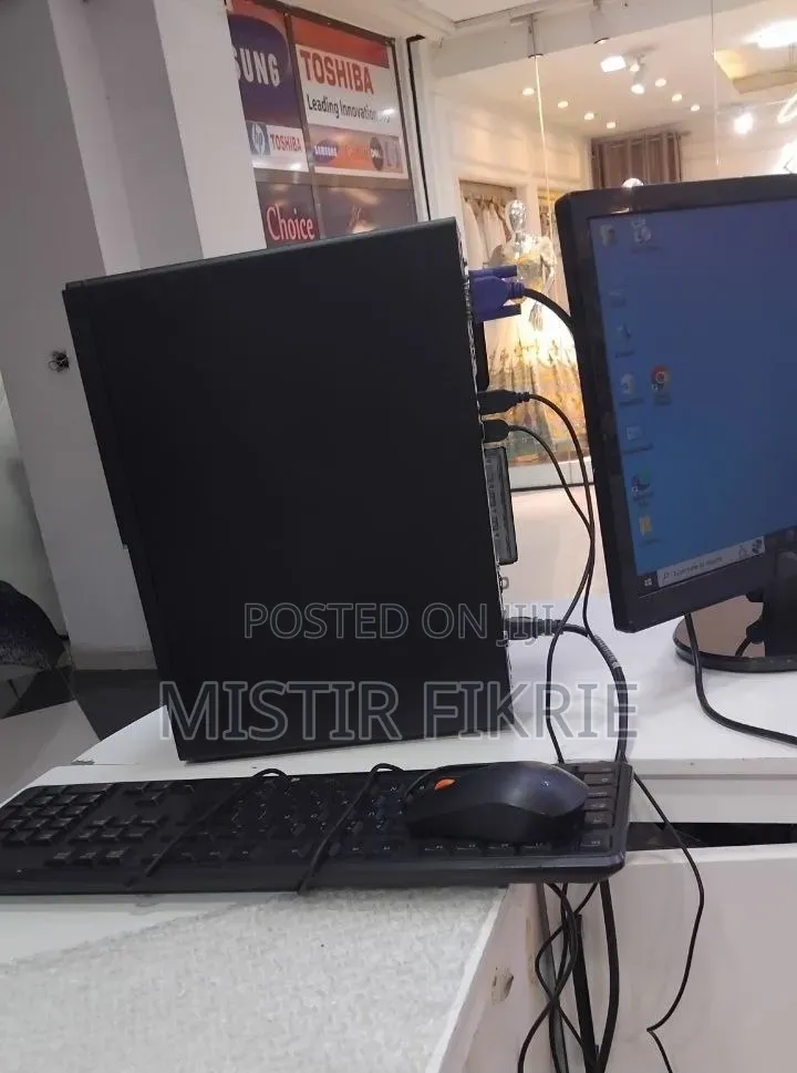 New Desktop Computer Lenovo ideacentre 310S 4GB Intel Core i3 SSD 500GB