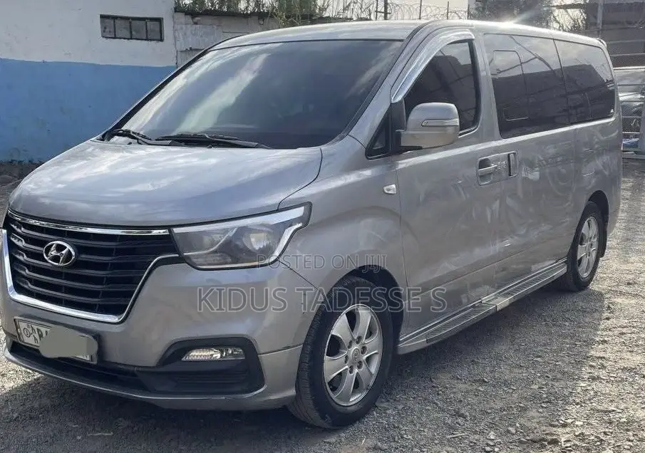Hyundai Starex 2020 Silver