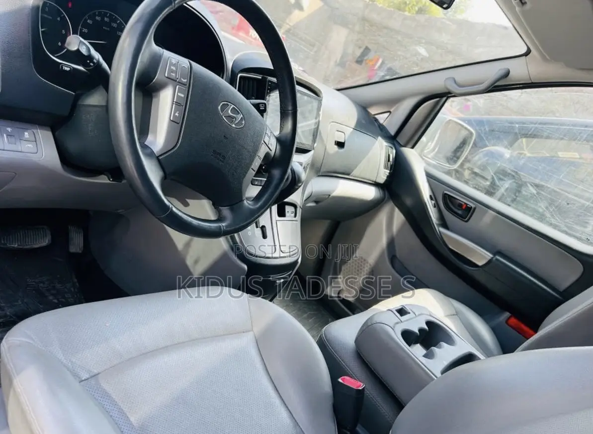 Hyundai Starex 2020 Silver