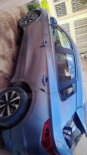 BYD E2 43 kWh 94 hp FWD 2024 Gray
