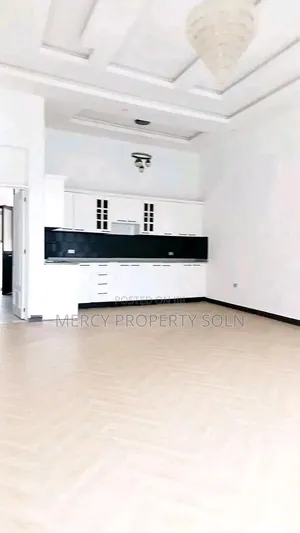 5bdrm Villa in Bole for sale