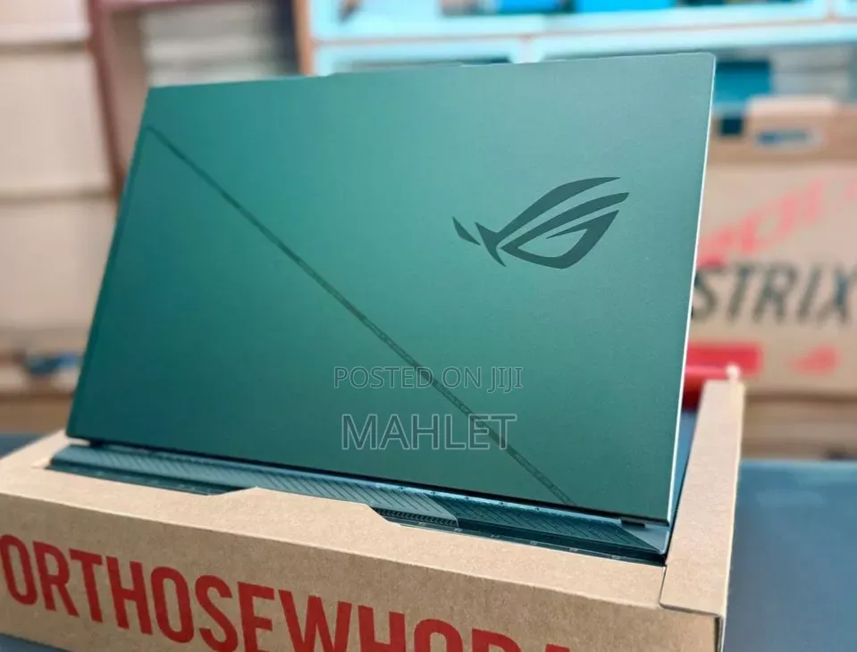 New Laptop Asus ROG Strix G16 G614 16GB Intel Core i7 SSD 1T