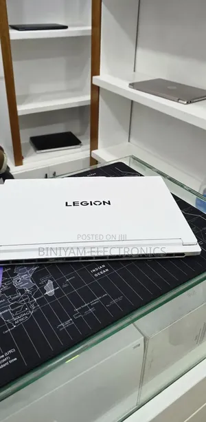 New Laptop Lenovo Legion 7 32GB Intel Core Ultra 7 SSD 1T