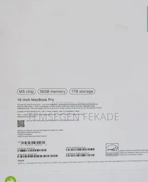 New Laptop Apple MacBook Pro 2025 M5 16GB Apple M5 SSD 512GB