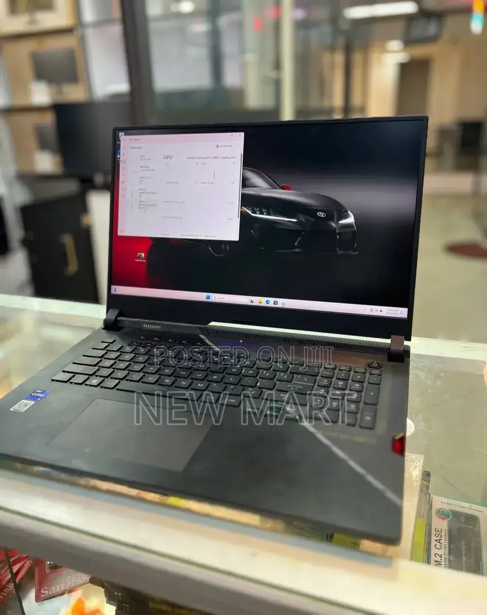 New Laptop Asus ROG Strix G17 32GB Intel Core i9 SSD 1T