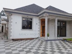 8bdrm House in Bole for sale