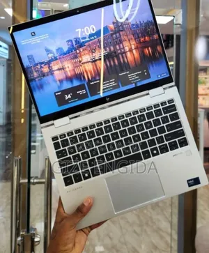 New Laptop HP Elitebook 830 G11 32GB Intel Core Ultra 7 SSD 512GB