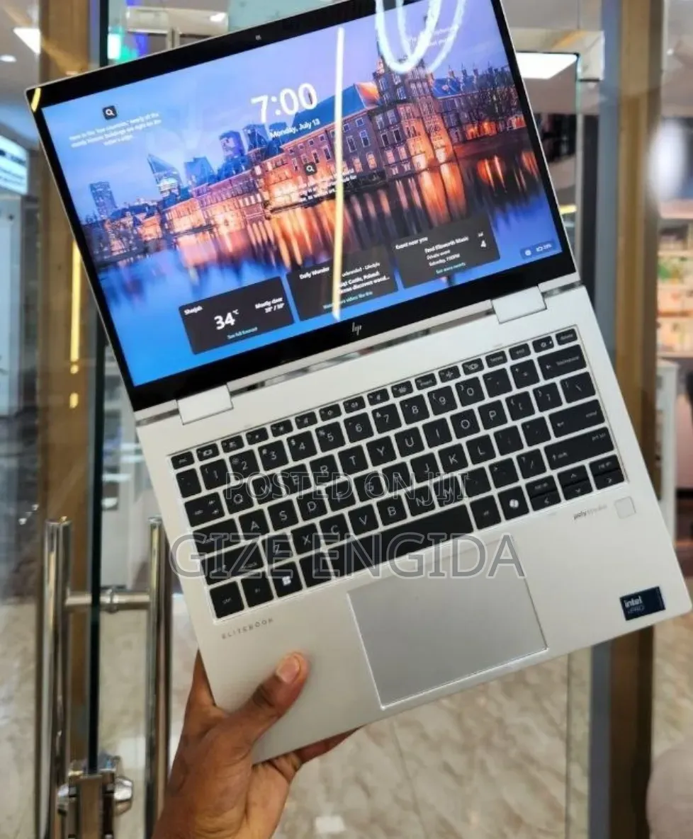 New Laptop HP Elitebook 830 G11 32GB Intel Core Ultra 7 SSD 512GB