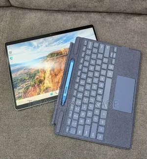 New Laptop Microsoft Surface Pro 9 16GB Intel Core i7 SSD 512GB