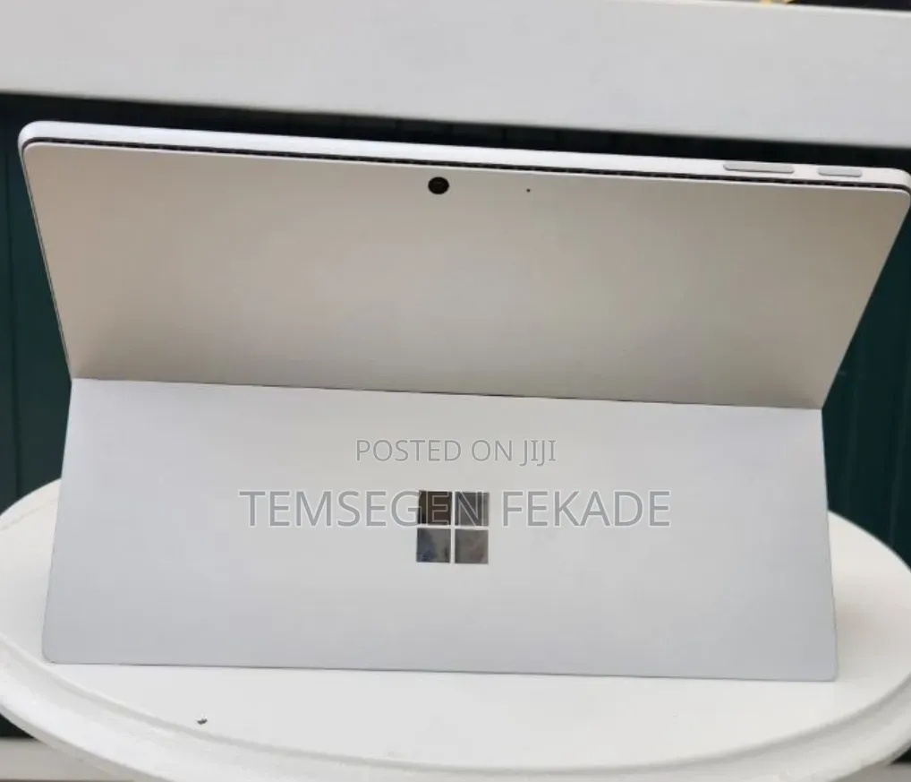 New Laptop Microsoft Surface Pro 9 16GB Intel Core i7 SSD 512GB