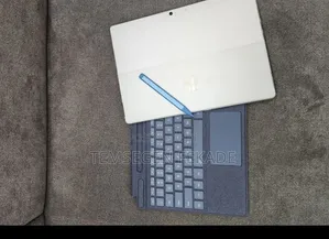 New Laptop Microsoft Surface Pro 9 16GB Intel Core i7 SSD 512GB