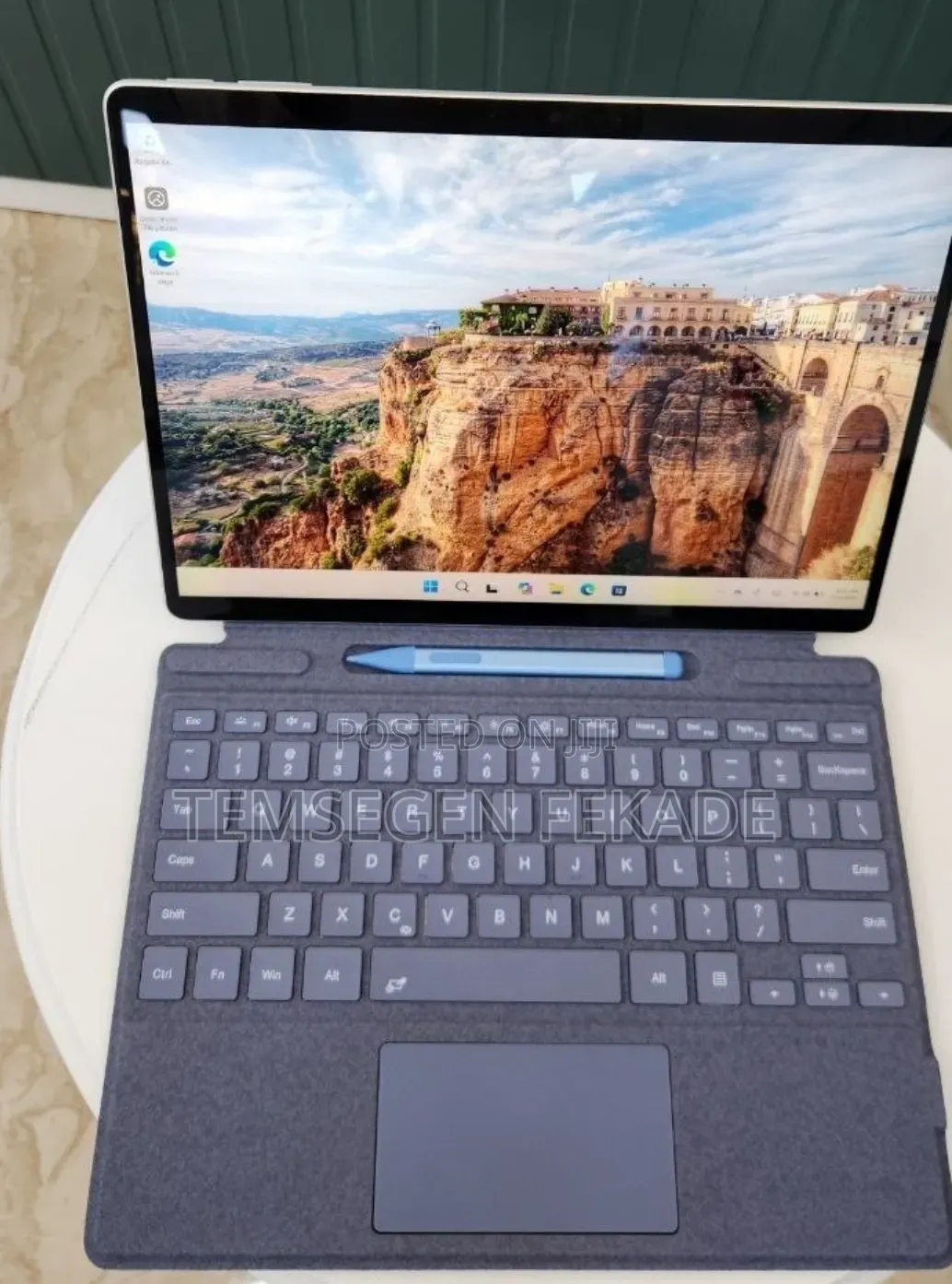New Laptop Microsoft Surface Pro 9 16GB Intel Core i7 SSD 512GB